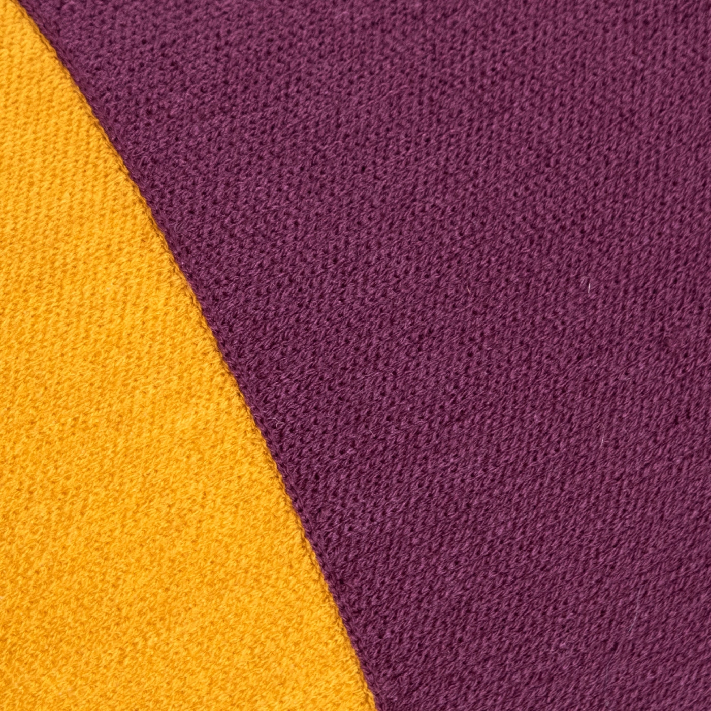 BEE MORADO Y MOSTAZA 40X70