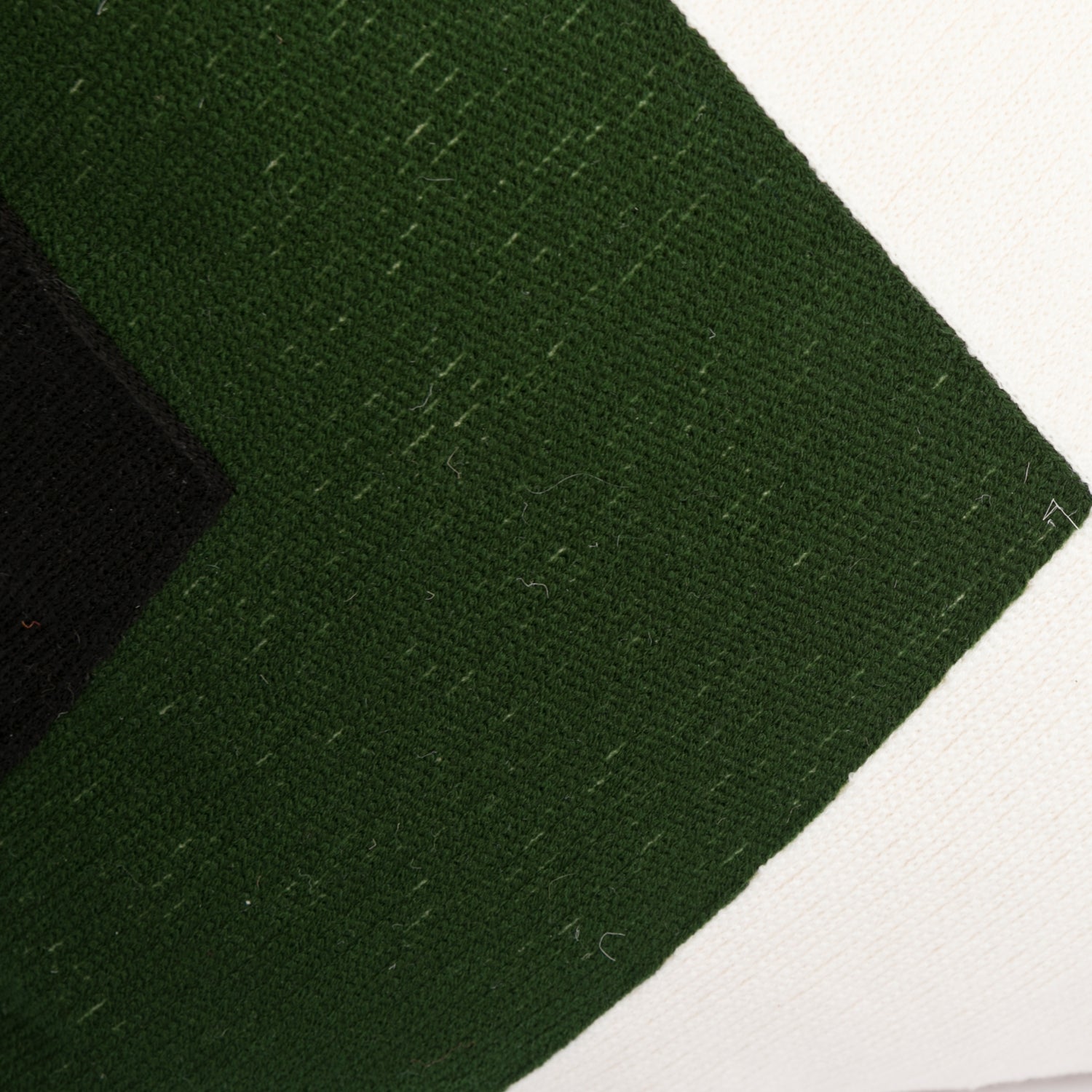 PIRITA HUESO NEGRO Y VERDE CAZA 40X50