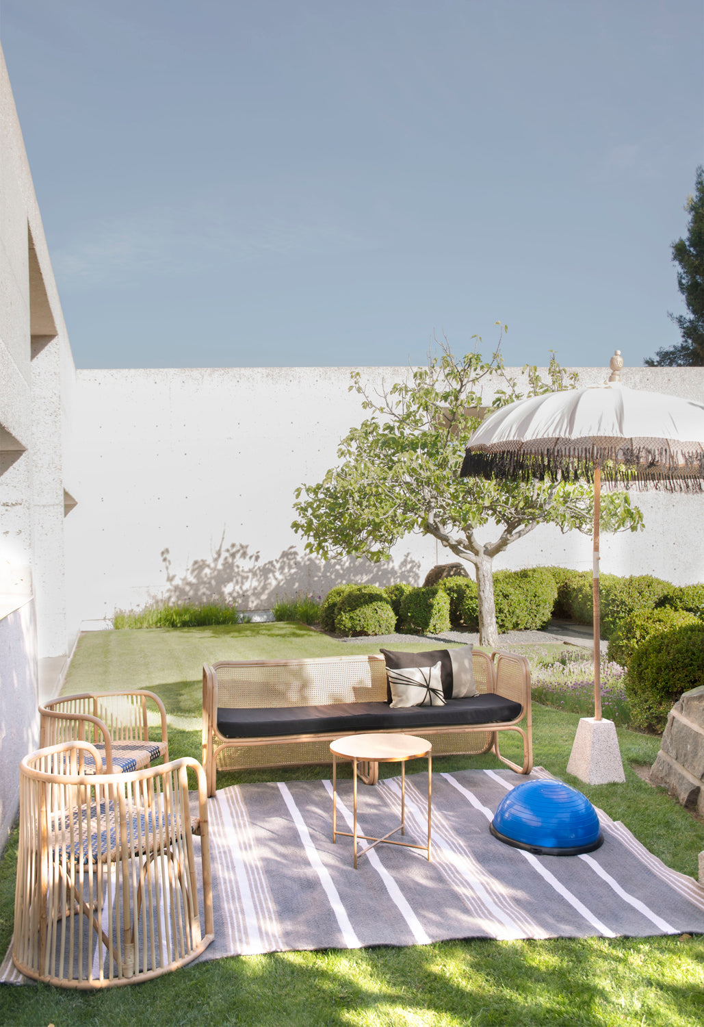 ARCHI BEIGE Y NEGRO 30X40
